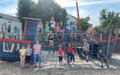 „Sportunterricht“ auf dem Piraten-Spielplatz